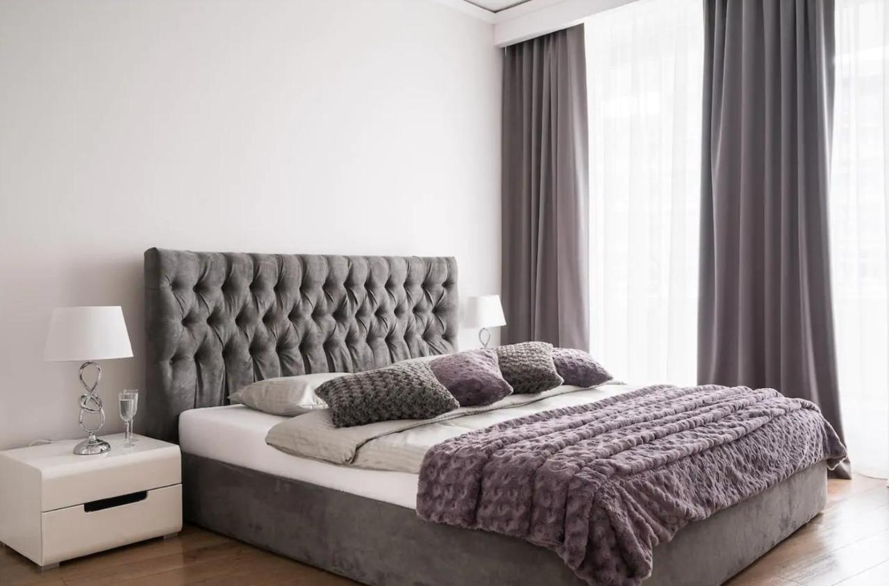 Apartments City Center Wroclaw - Parking Wliczony W Cene Bagian luar foto